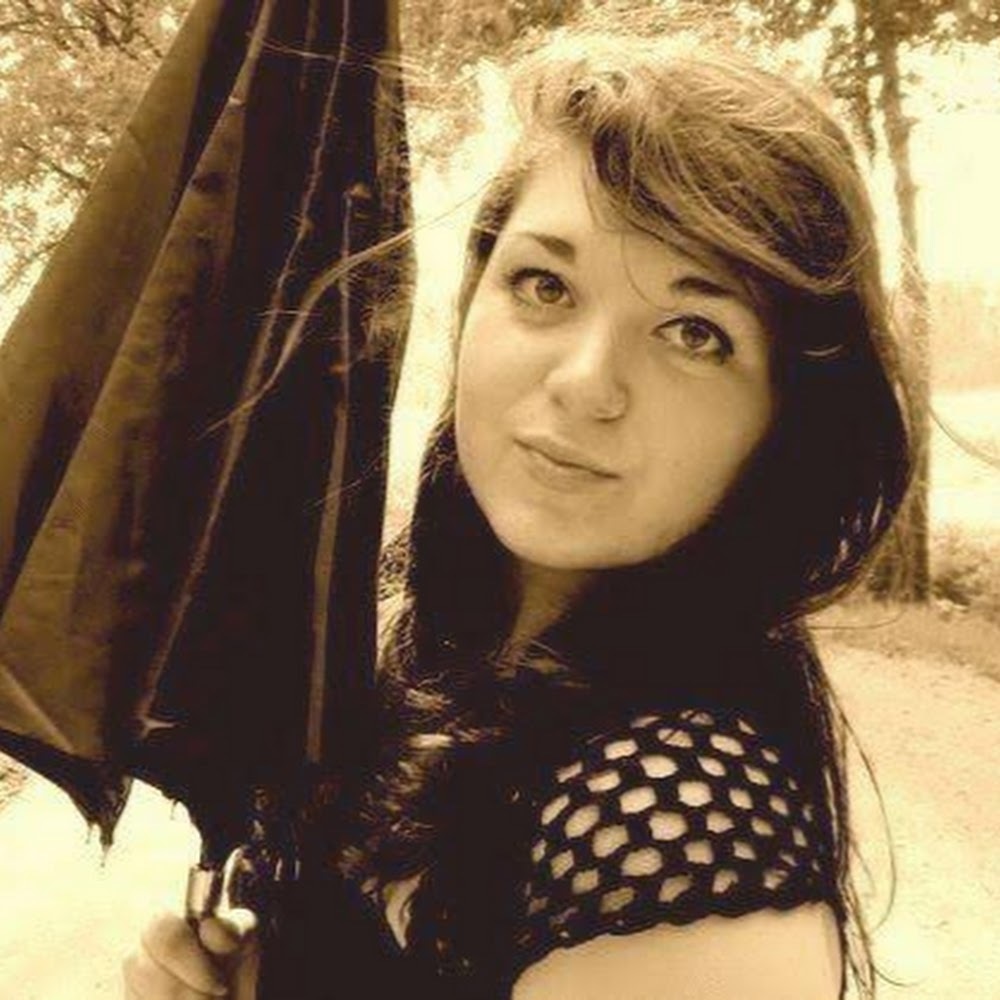 Meet your Posher, Cristina